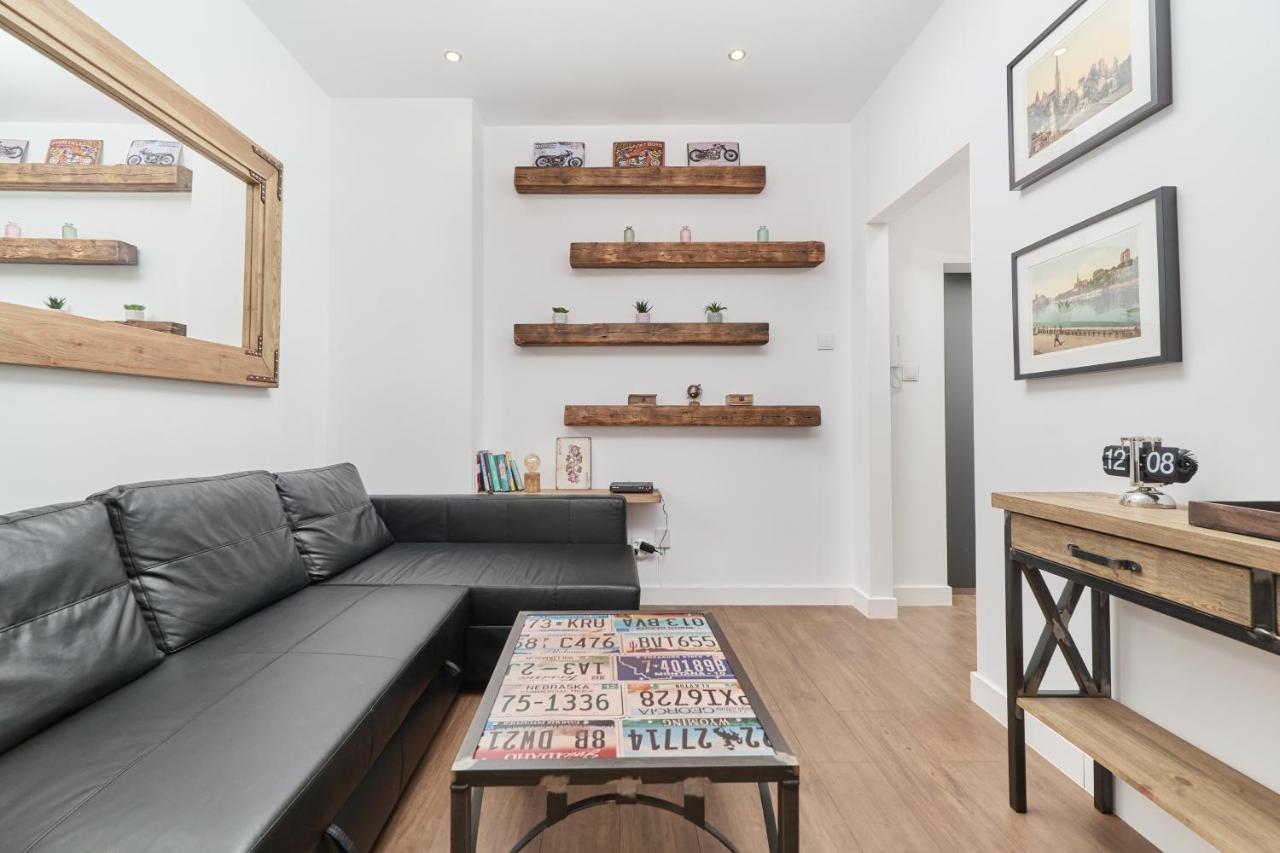 City Center Studio Wroclaw By Noclegi Renters Bagian luar foto