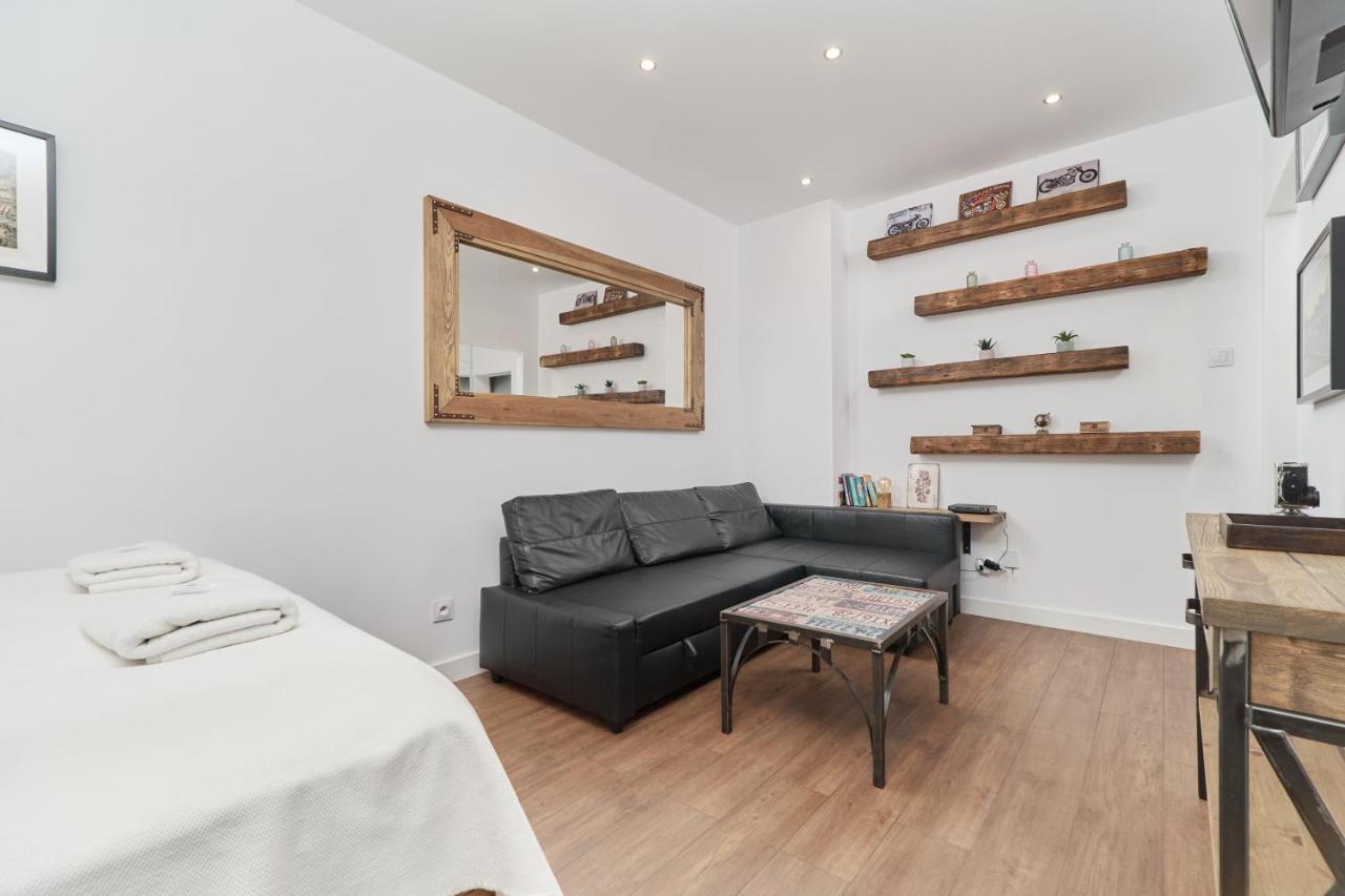 City Center Studio Wroclaw By Noclegi Renters Bagian luar foto