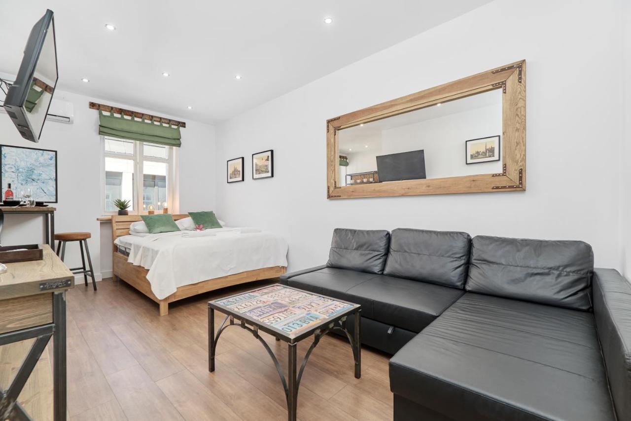 City Center Studio Wroclaw By Noclegi Renters Bagian luar foto